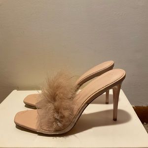 Wild diva size 9 beige fur heels
